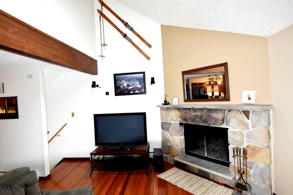 3-Bedroom Vacation Home Steps To Camelback Ski Area Ski-In Ski-Out Crescent Lake Buitenkant foto