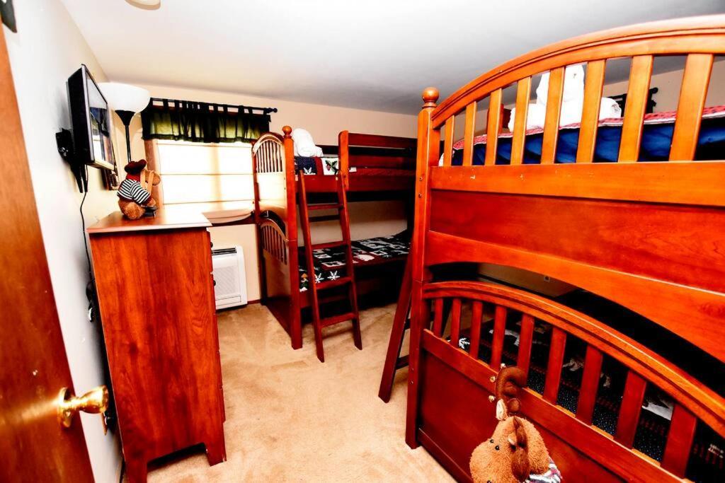3-Bedroom Vacation Home Steps To Camelback Ski Area Ski-In Ski-Out Crescent Lake Buitenkant foto
